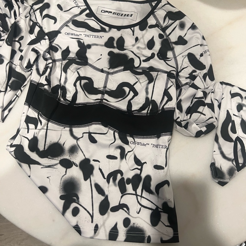 Off White Athletic Set Worn Once - image 1